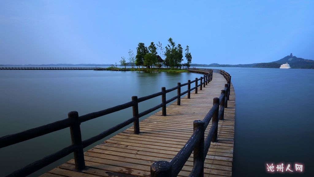 最美赏月地——池州平天湖