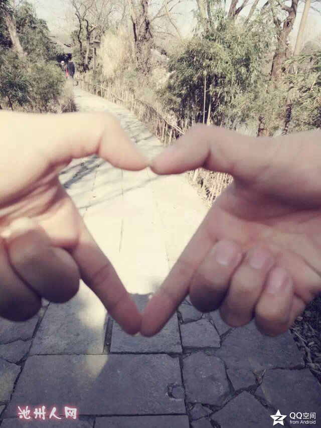 【晒最美牵手照】爱到最美是陪伴