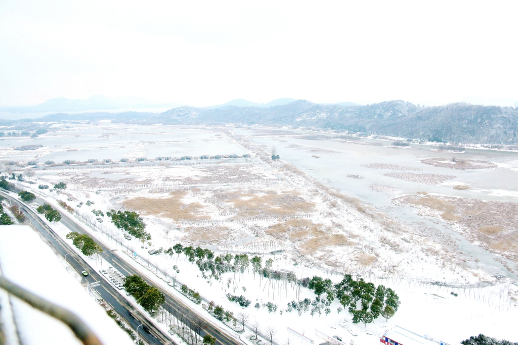 九 华 山 大 道、月 亮 湖