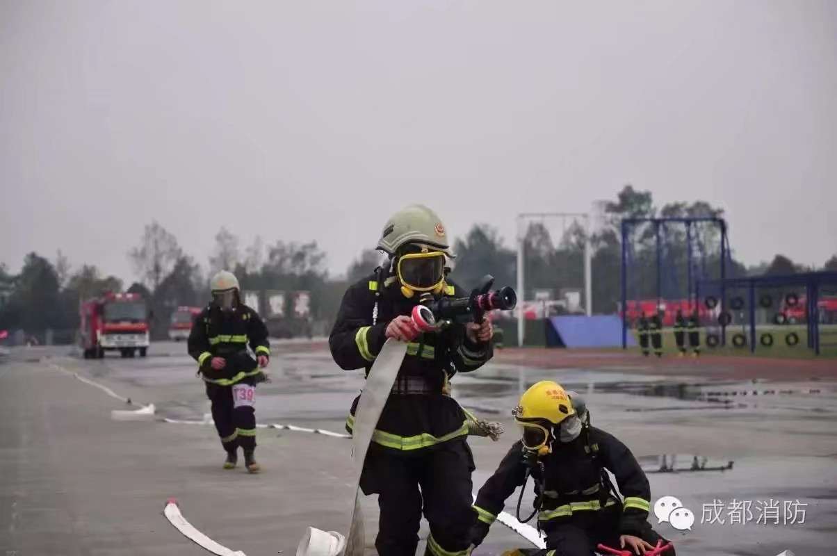 部队干了5年消防。退伍回来之后真的挺难找工