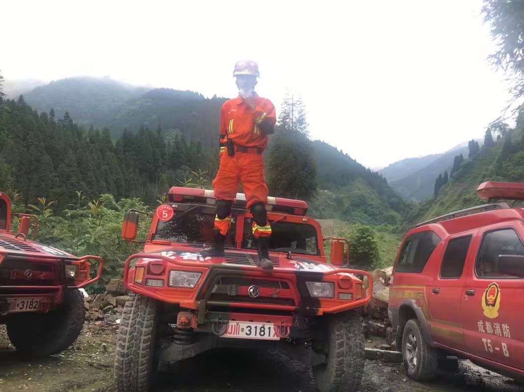 部队干了5年消防。退伍回来之后真的挺难找工