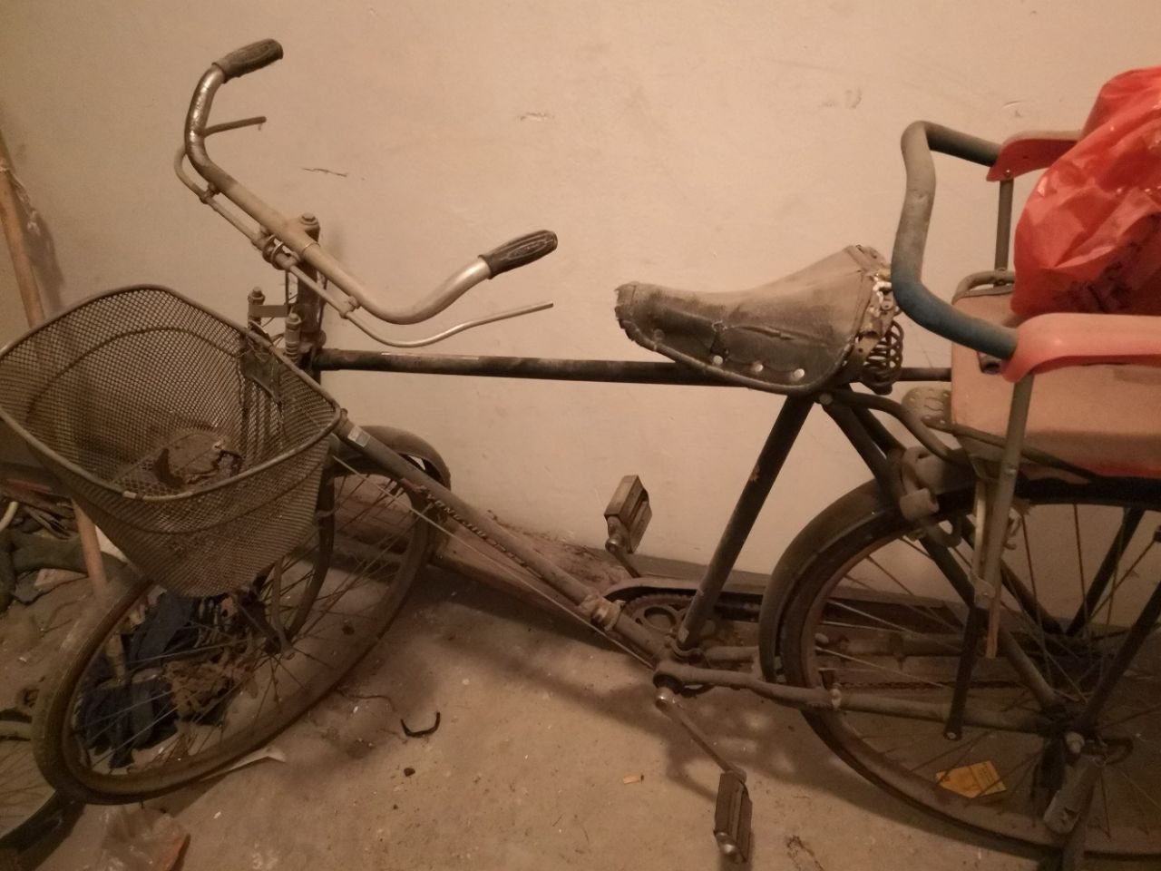 旧自行车对外出售