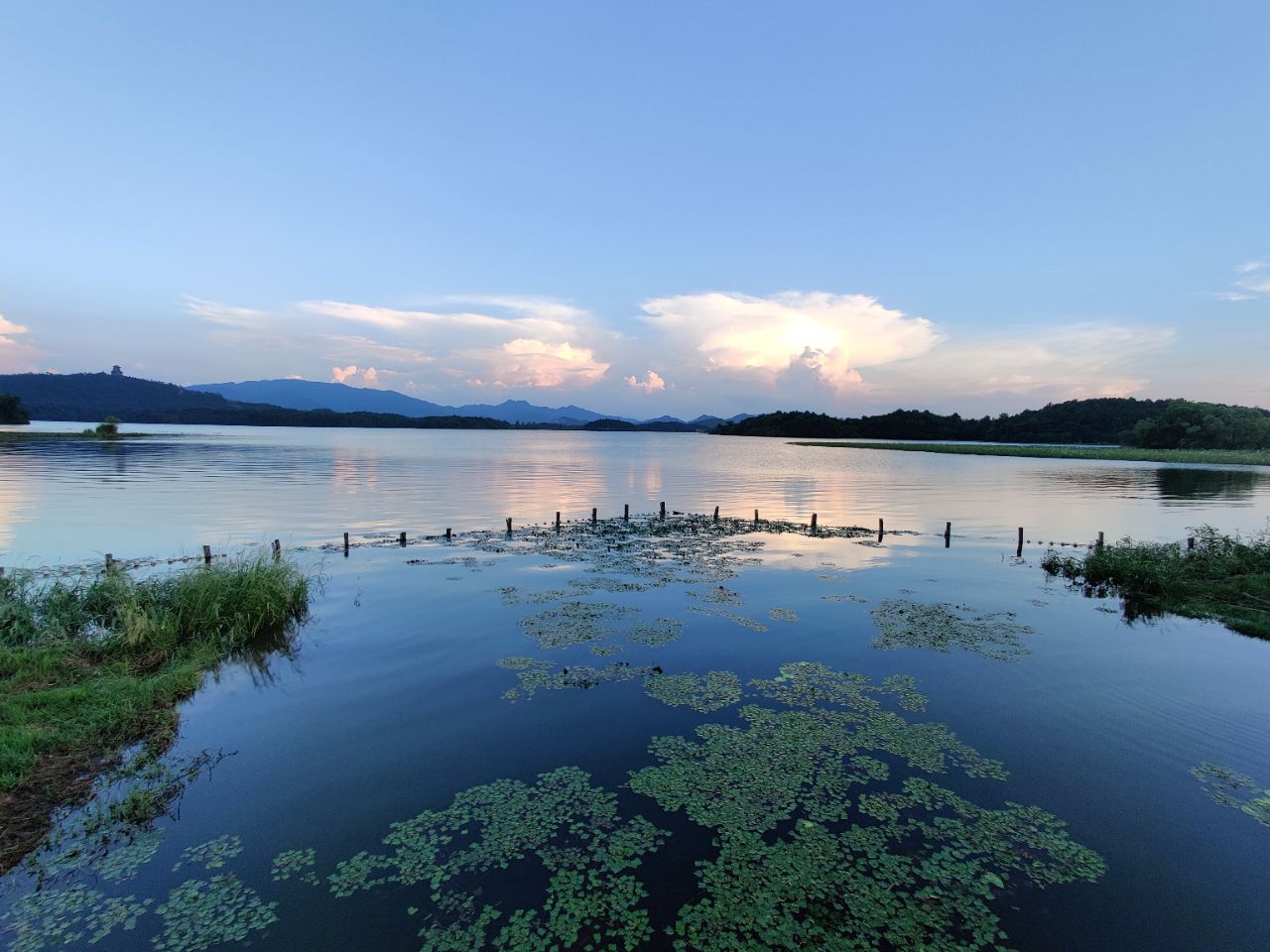 平天湖美景