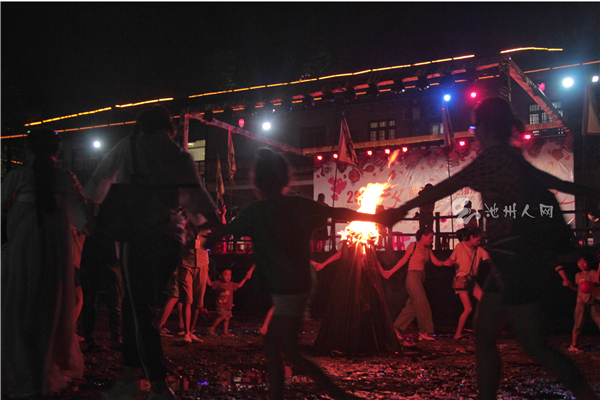 篝火晚会2.jpg