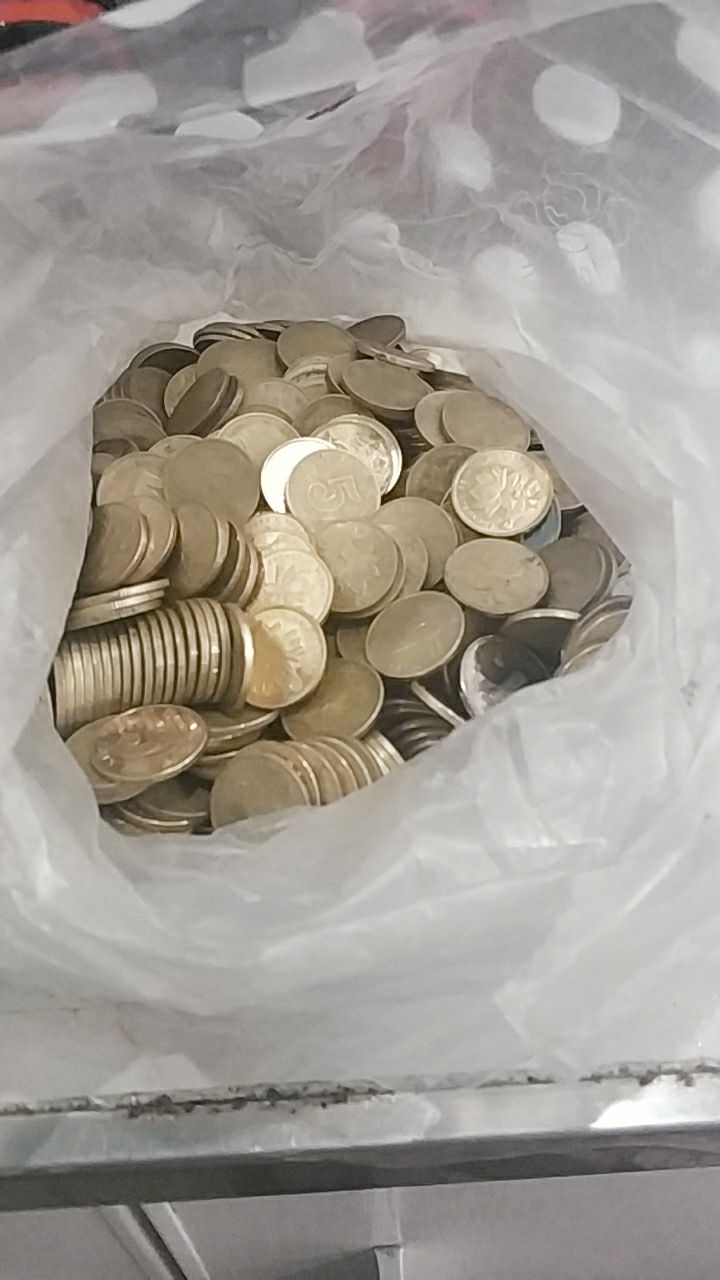 172708bannanz0jqw0eszn.jpg