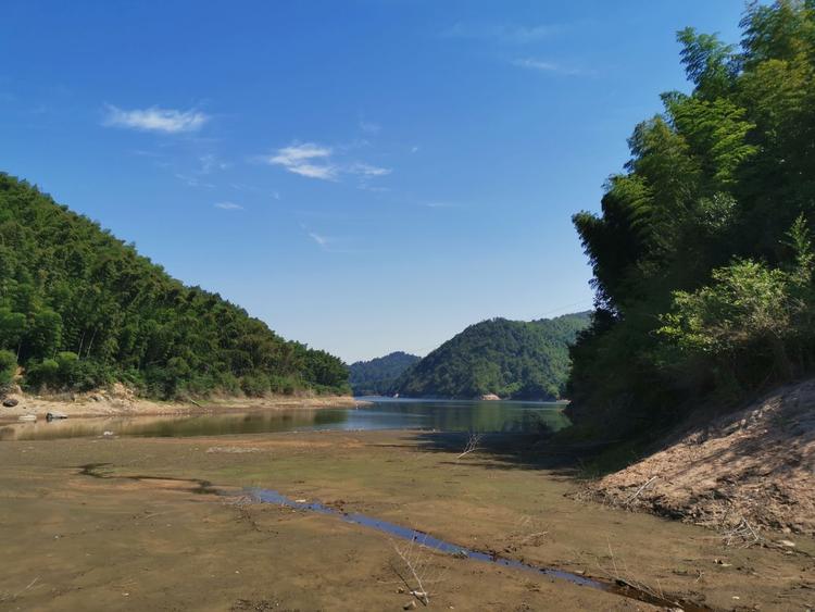 池州的喀纳斯湖——四岭水库