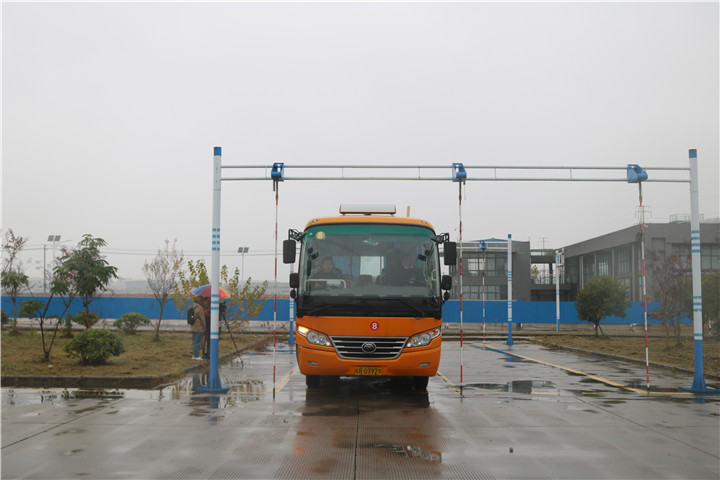 107c00.jpg