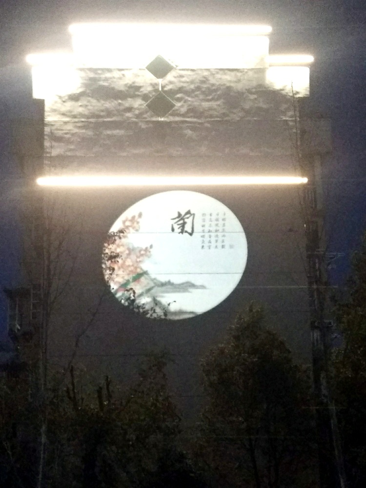 1613900092400479_686.jpg