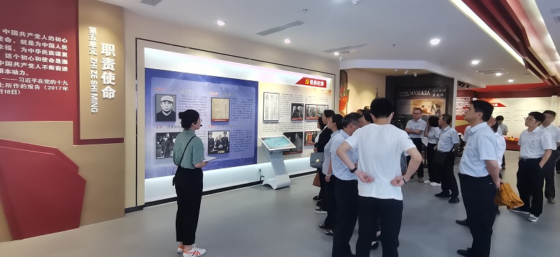 [八大优势看工行]工行池州分行组织开展集中警示教育01.jpg