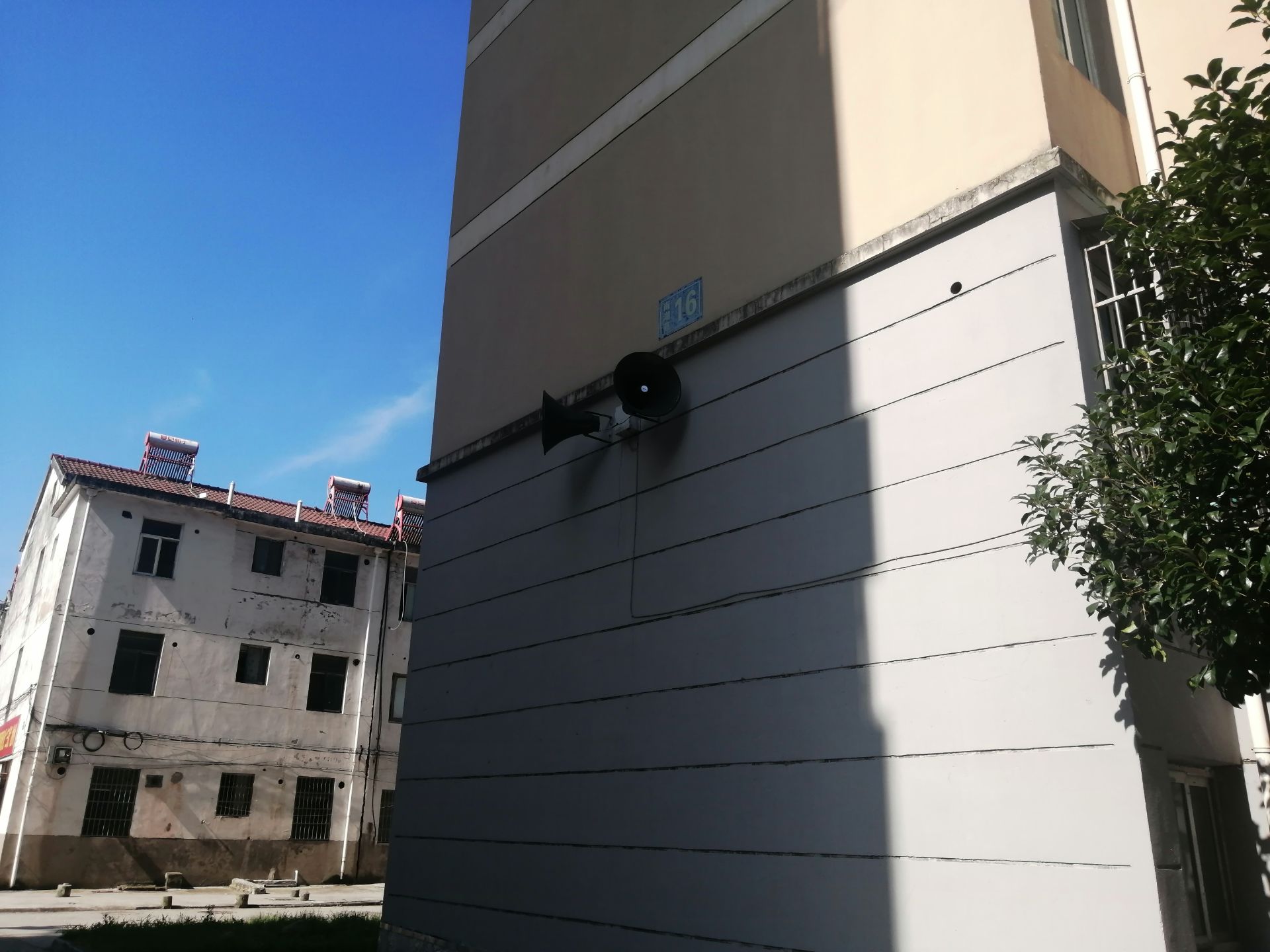 front2_0_Fiw2MLoj0K9fM10xejQO3_MMRnkT.1626820112.jpg
