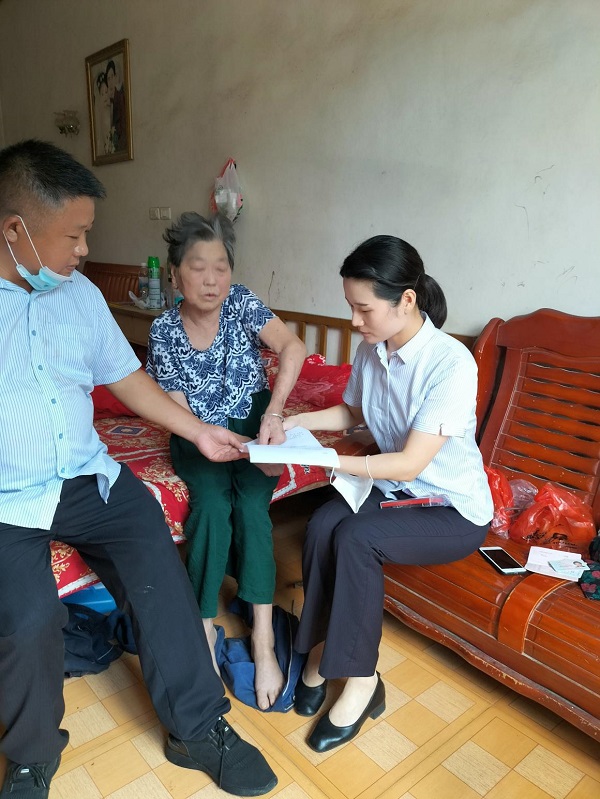 工行池州殷汇支行特事特办暖人心.jpg