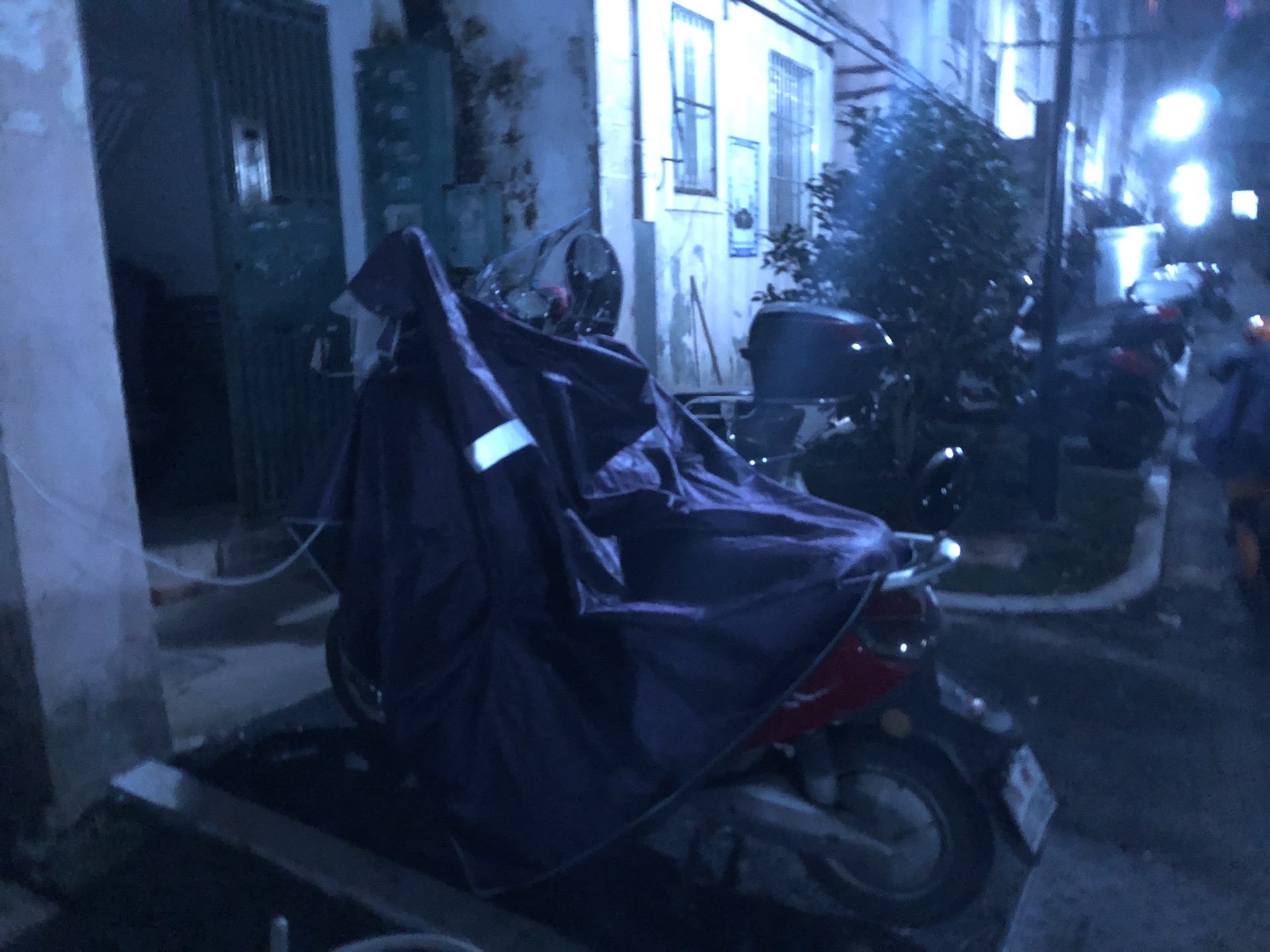 front1_0_340729_FsL-sdGh6p4SAzUxmMEnTo0sxiiL.1634476729_21_18_52.jpg
