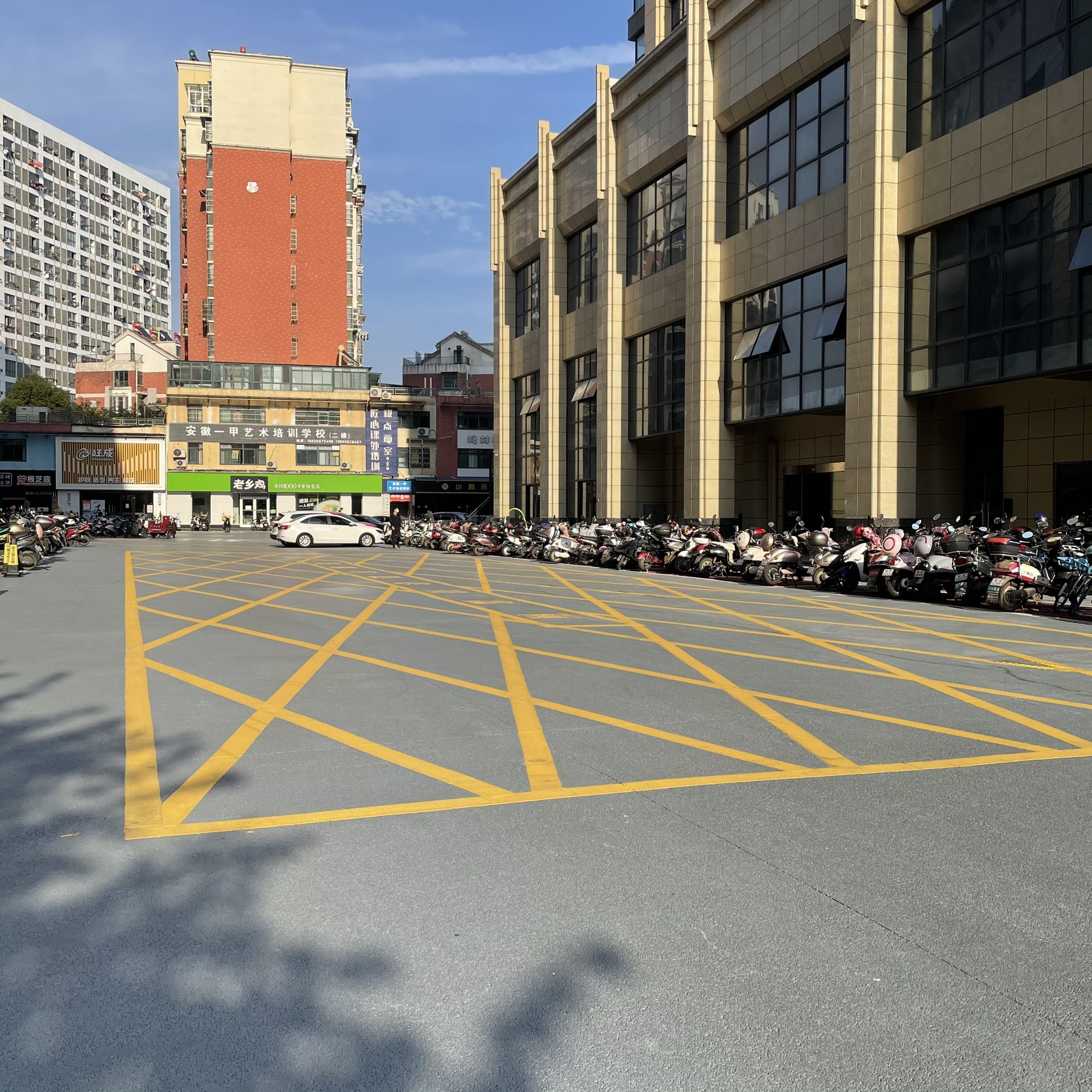 front1_0_354747_FlMVvuM-tC49xRsW3L8_7BoH9690.1635147157_15_32_41.jpg