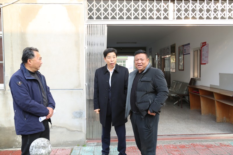 工行池州分行组织开展脱贫户帮扶走访01.JPG