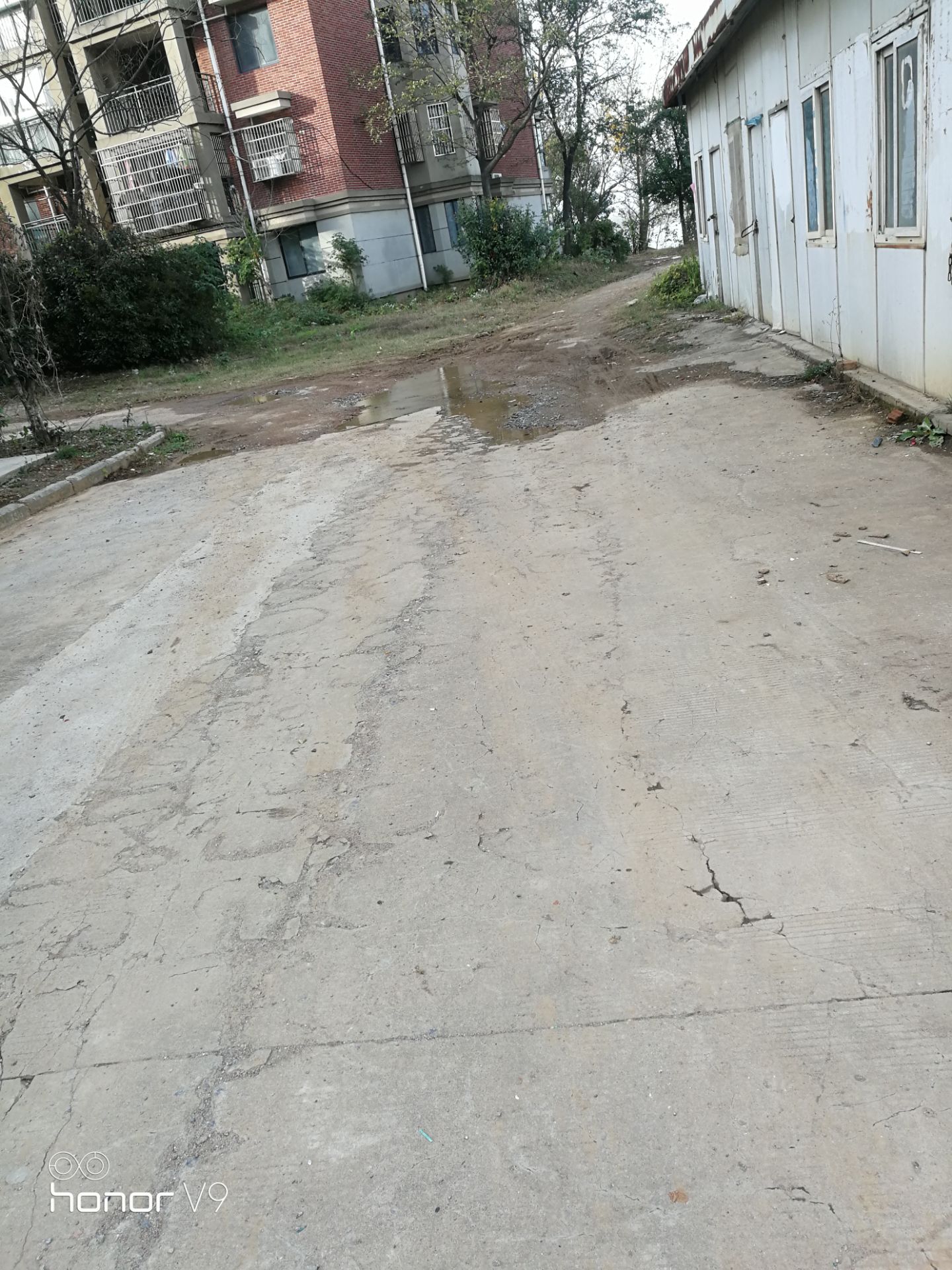 20211223165948front2_0_330393_FtkIevHiD0pkMhoZ3ByK-cTx-rwd.jpg