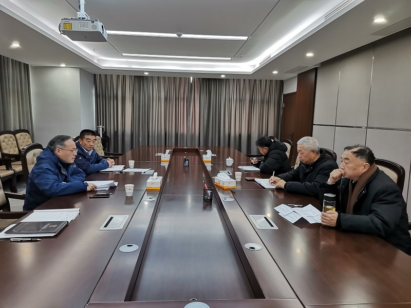 工行池州分行召开加强离退休党支部党建工作管理专题座谈会.jpg