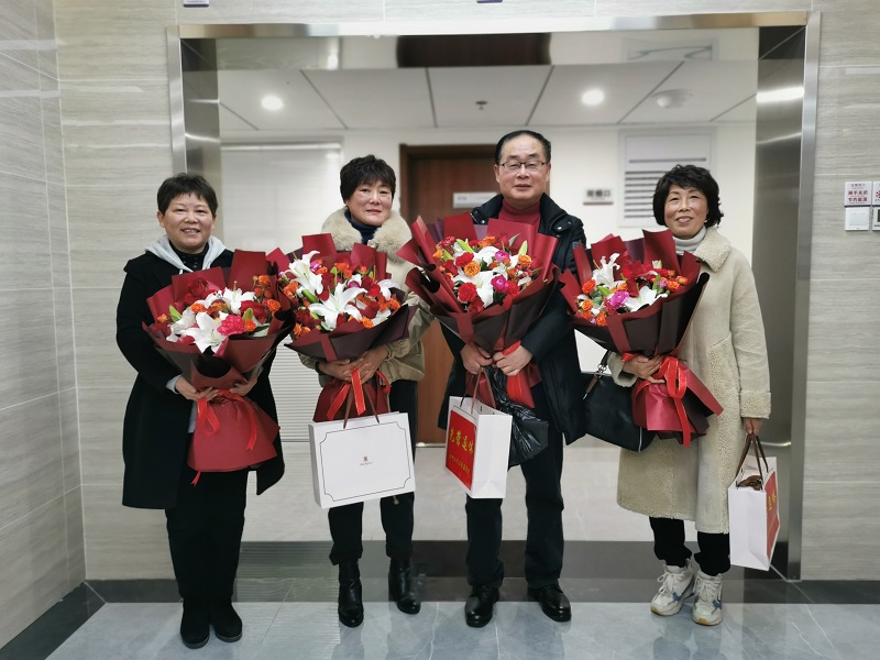 工行池州分行举办2021年本部退休员工欢送会02.jpg