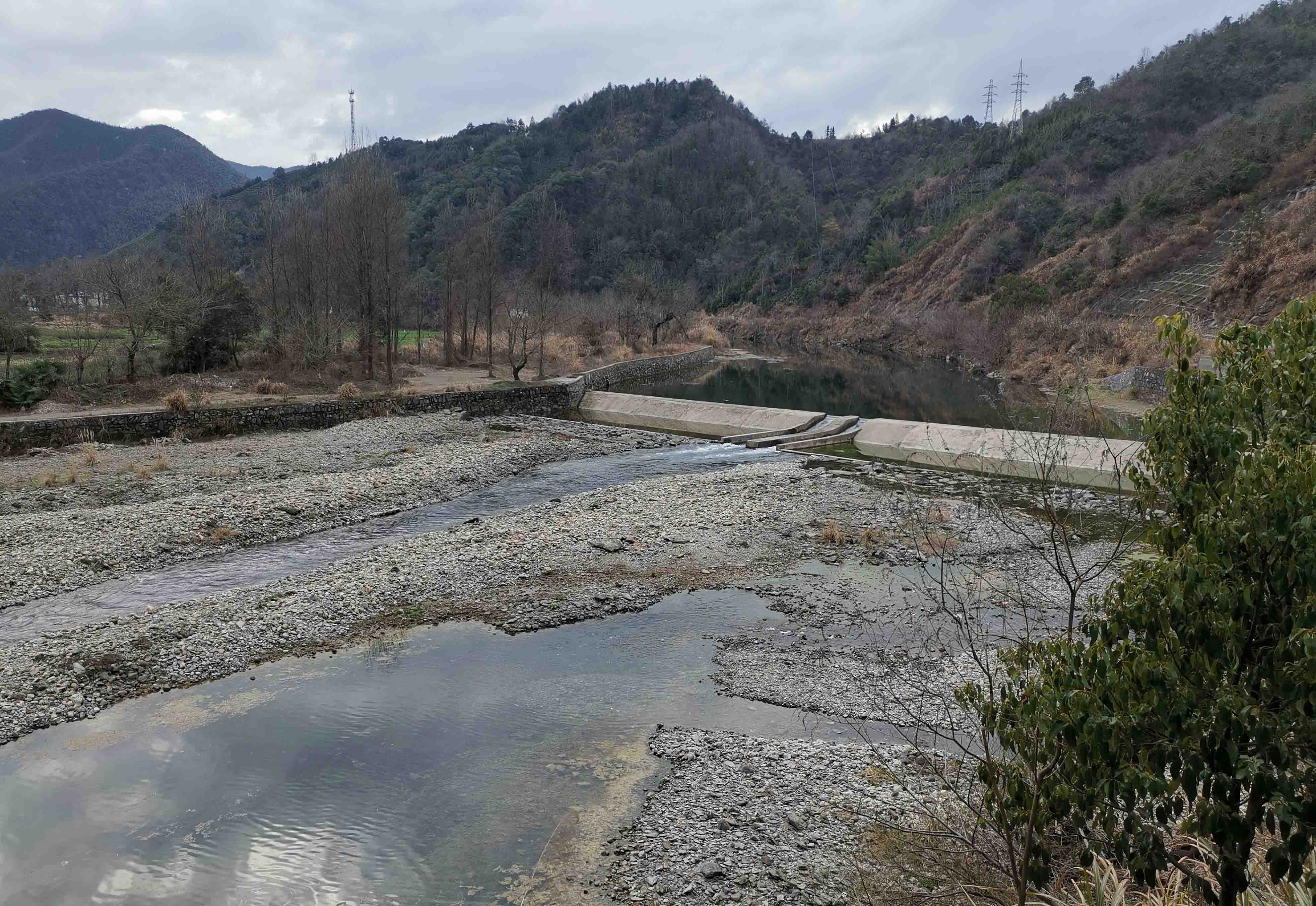 过去陈田大坝下