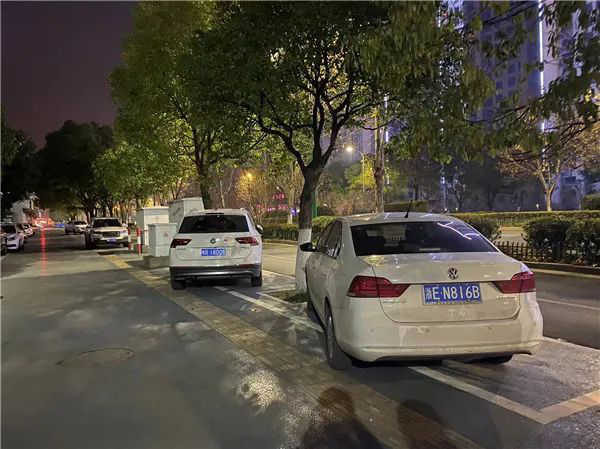 车辆乱停.png