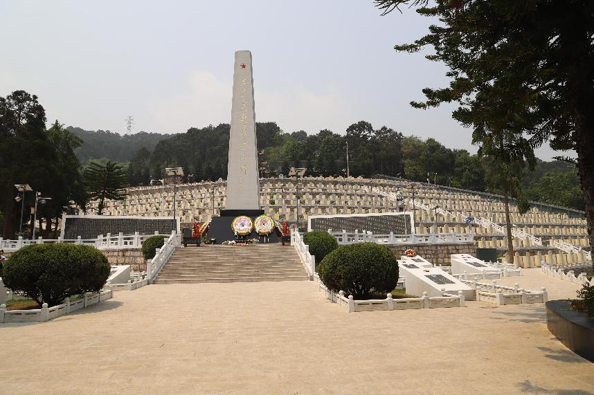 麻粟坡烈士陵园