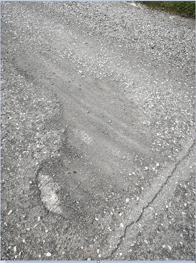 路面起沙.png
