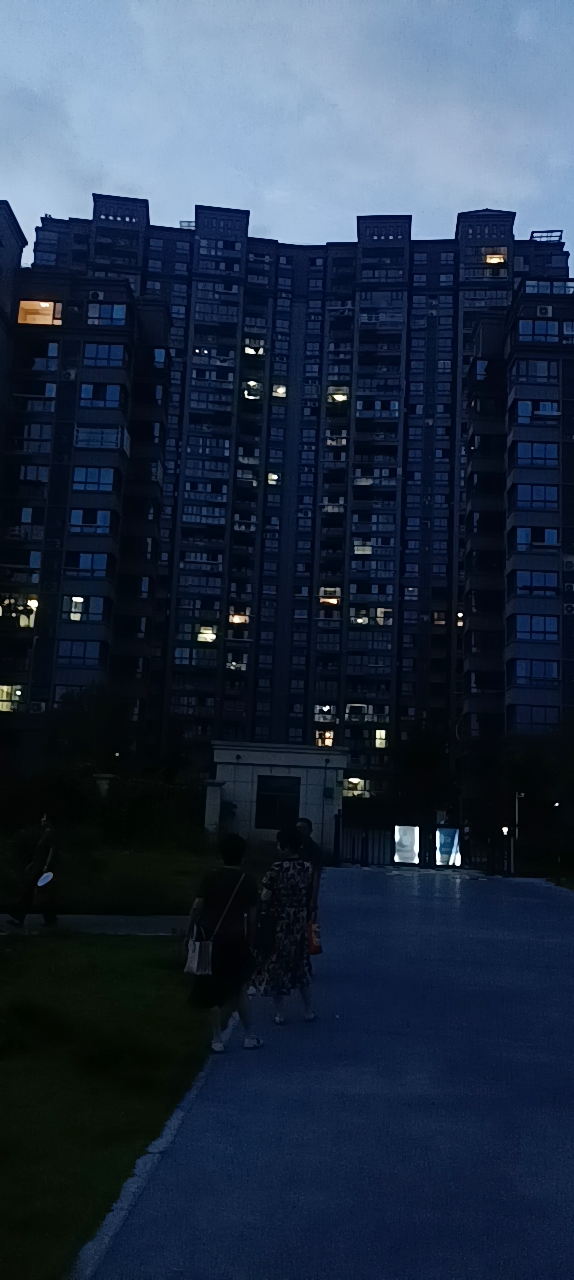20230801191818front2_0_302663_FnSFUoxc0-Z4zOYwwW5omir4b34q.png
