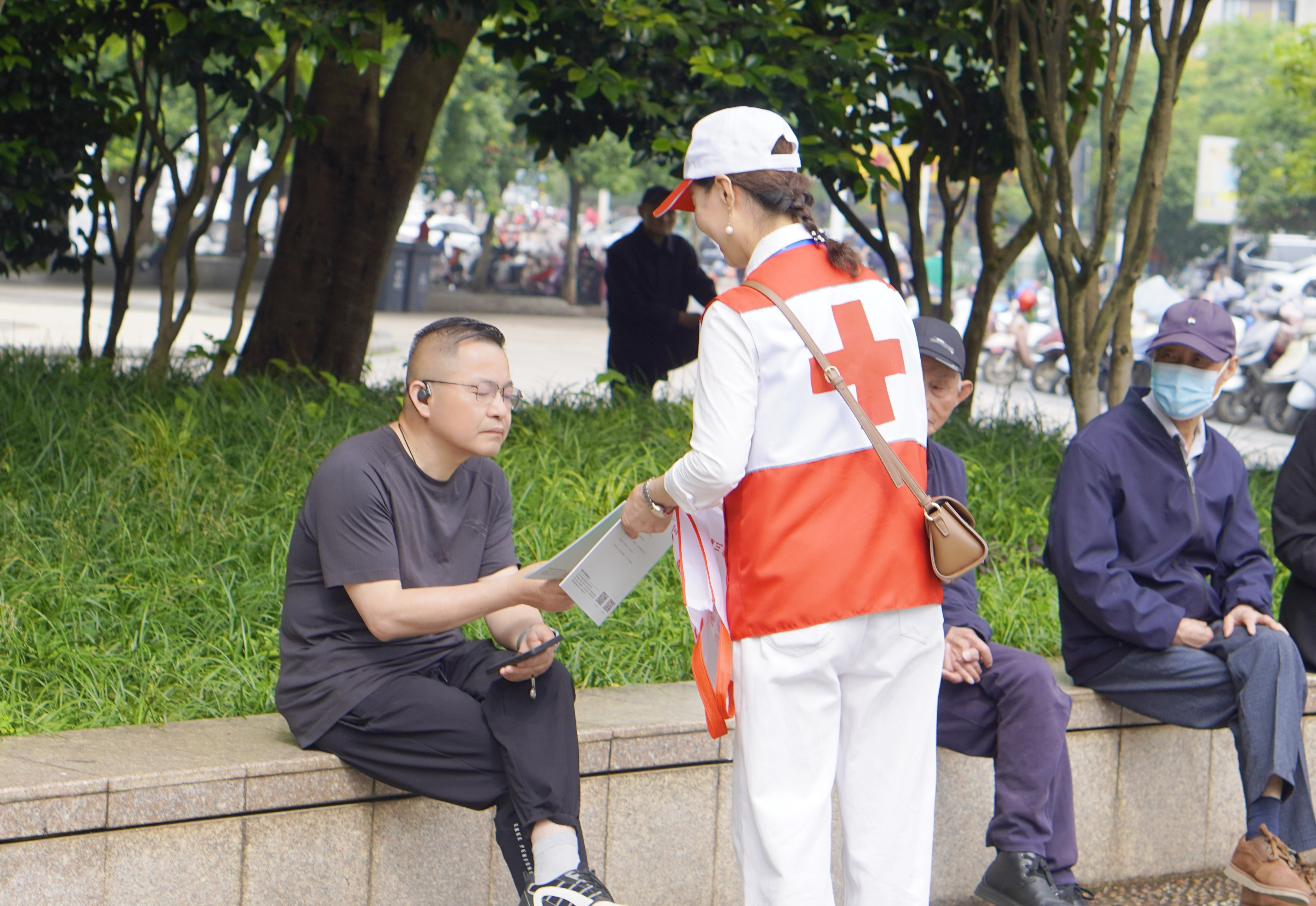 宣传1.jpg