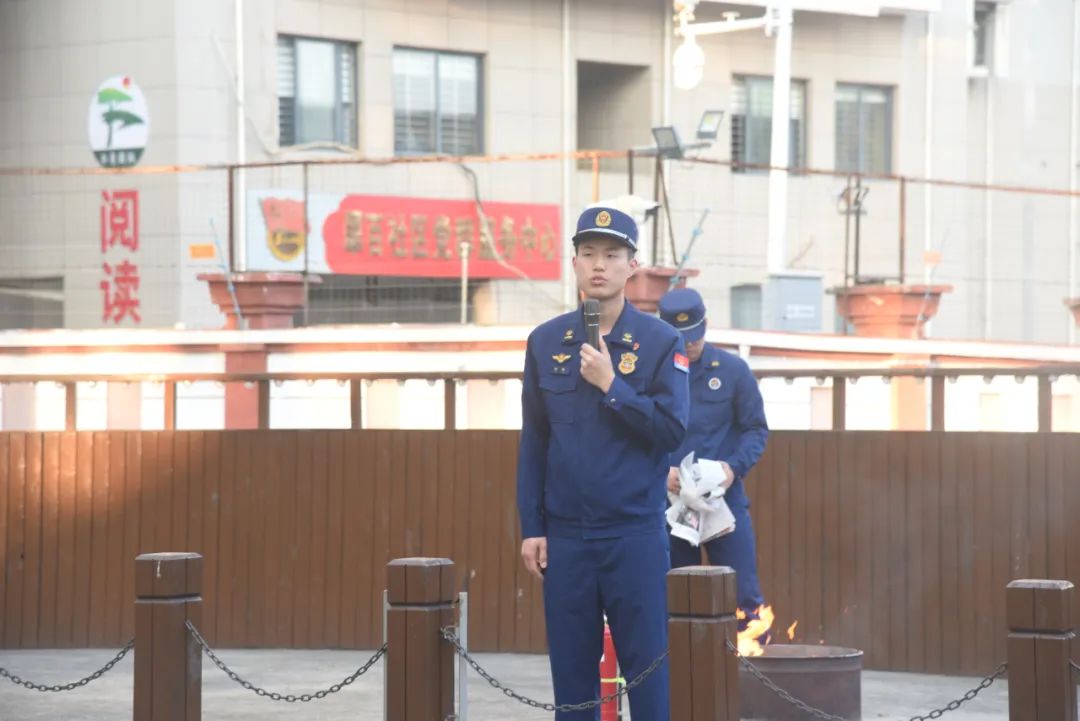 05.jpg