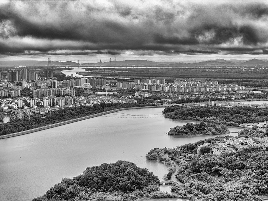 云笼江城.jpg