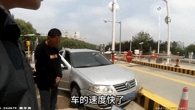 640 (1).gif