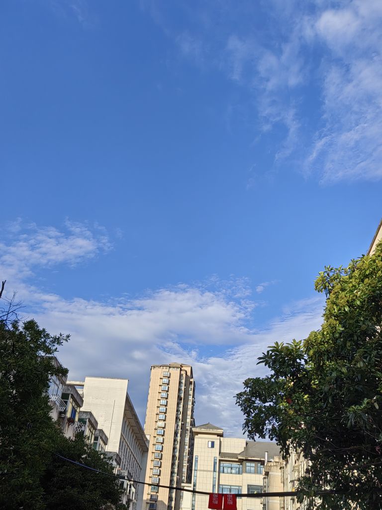20250615104526front2_0_198517_Fg-osk_WroRsp-nhAYlXzY7AU5Q9.jpg