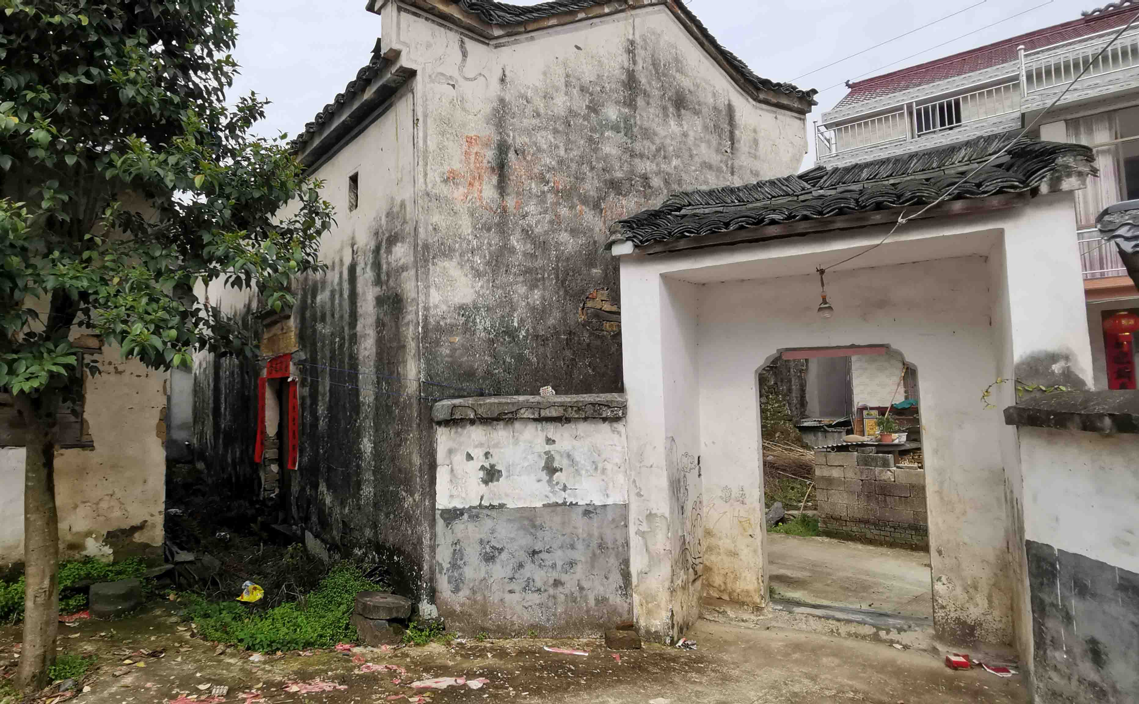 老屋后门