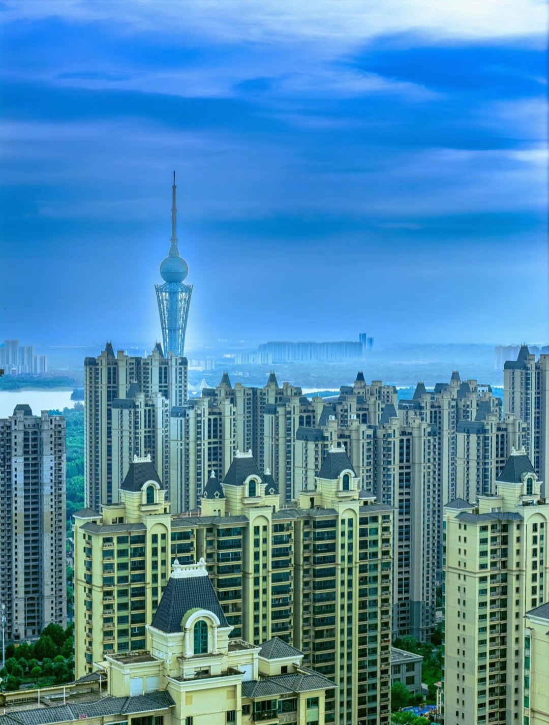 20250802195627front2_0_393243_FpkyLkf2WaI0Mq6InEvlNnX5t0VJ.jpg