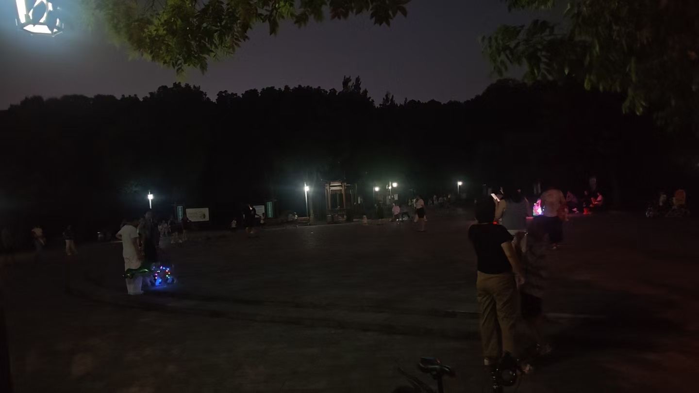 20250816183255front2_0_158481_Frt_4UejQdWTO3y3udjylbFNW8W6.jpg