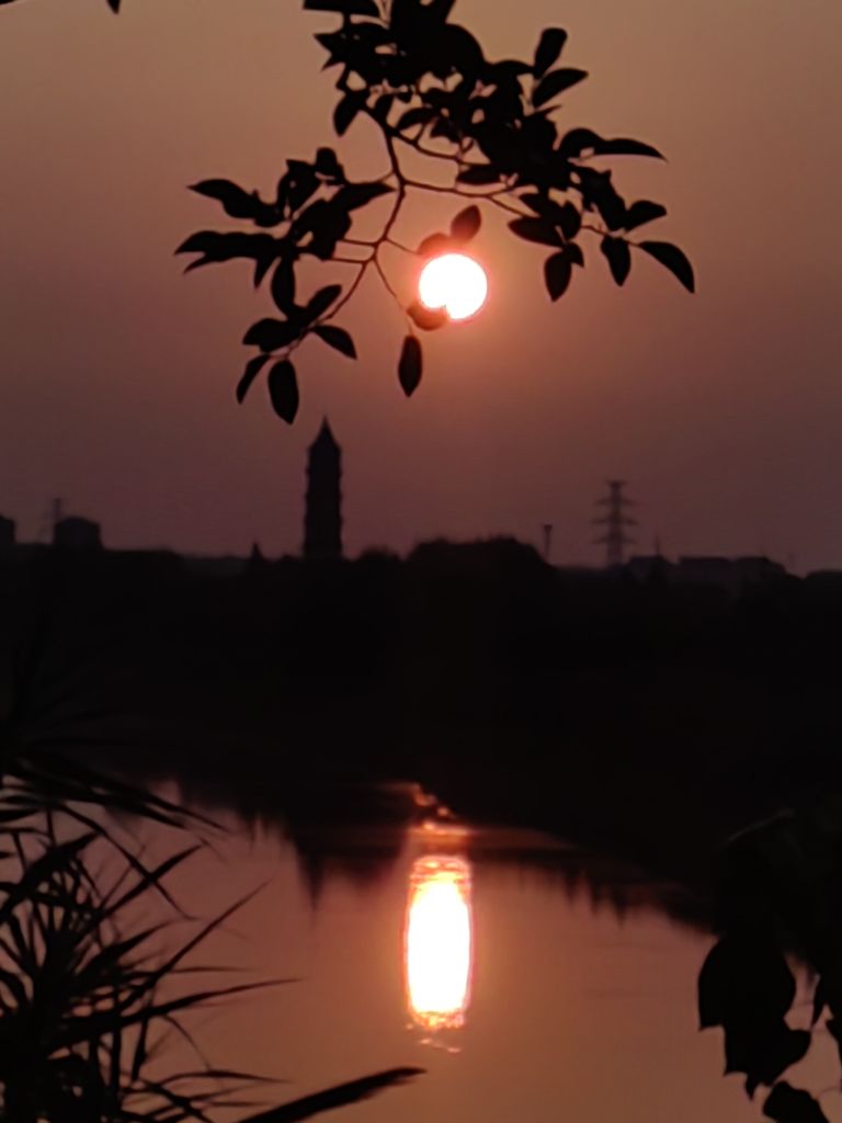 20250907083601front2_0_198517_FjAUHdMyo3irN-fNrQ9Lu5B_qLY2.jpg