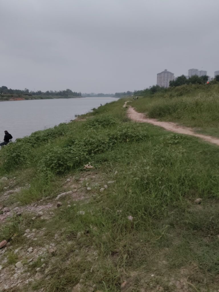 20250920192739front2_0_247149_FpmyDnzAmqZmMBg6RnFXCY-JpjcS.jpg