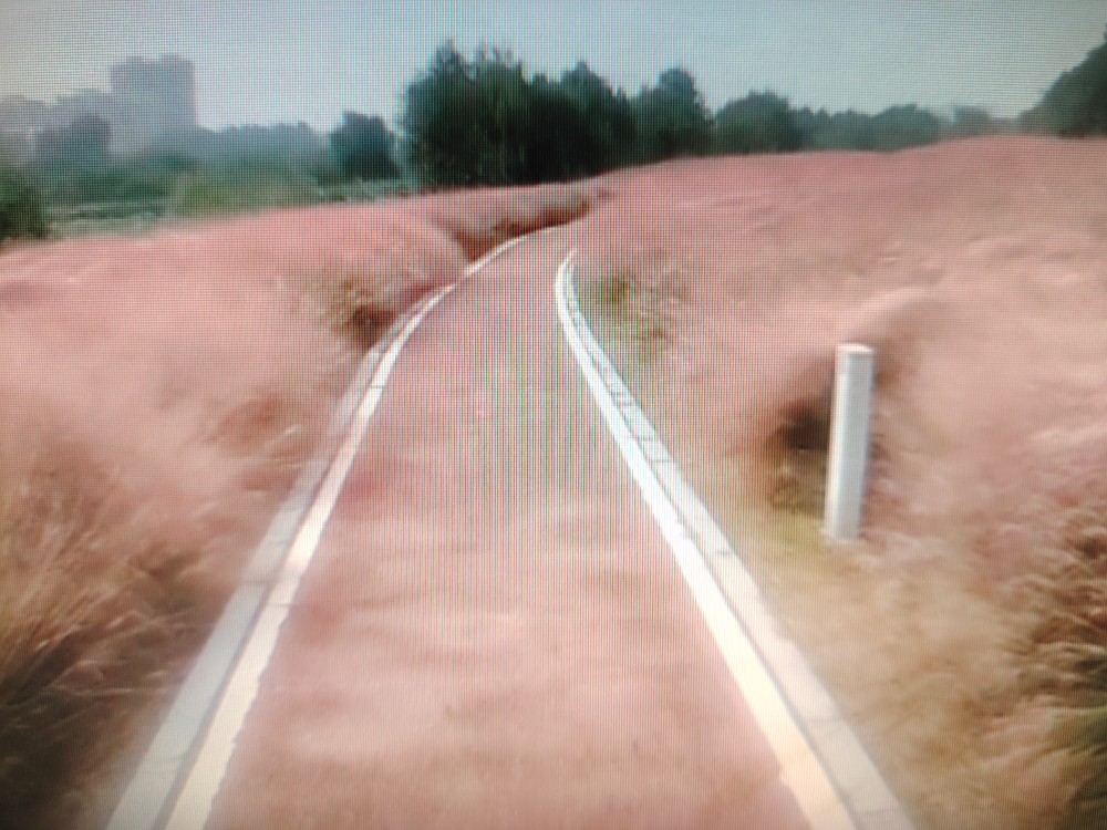 20250929084125front2_0_380260_FtvDMHk2jg9Wpws338omJG_0TkKH.jpg