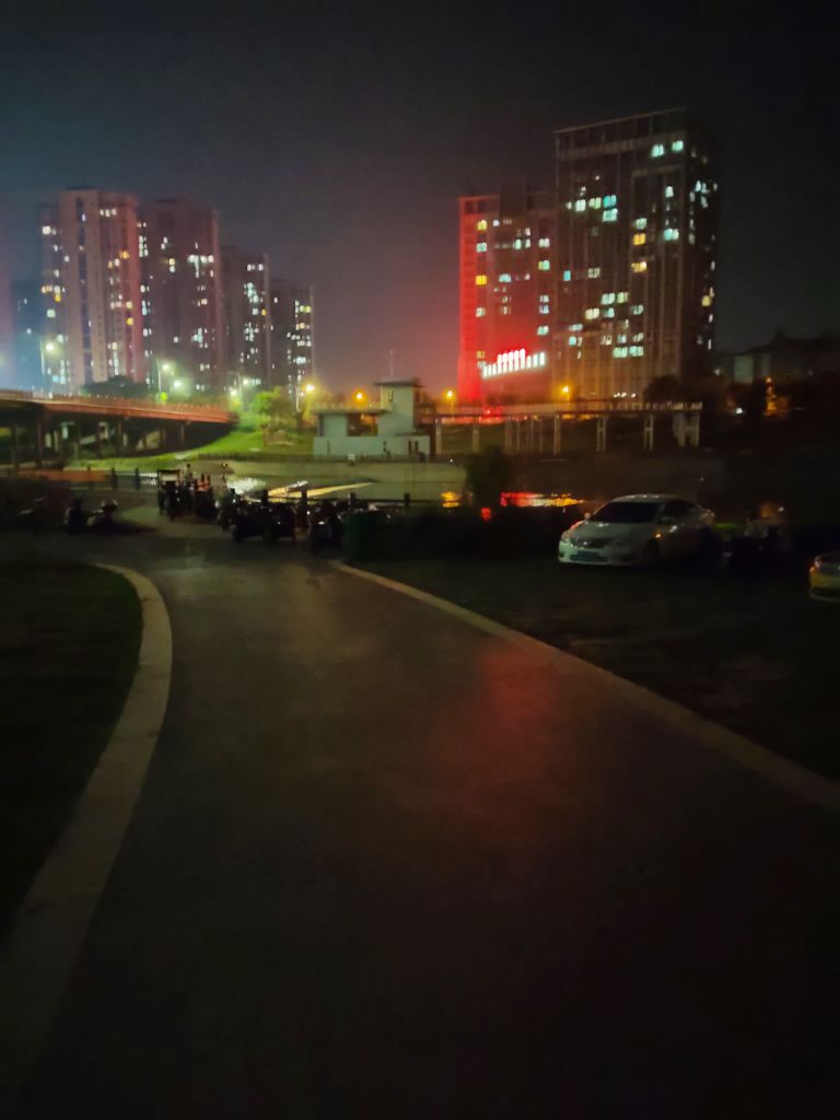 20251001214918front2_0_247149_FnVy7m2OABwI4b-ljqI_-hJMi2GX.jpg