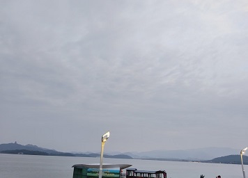 25.10.1平天湖.jpg