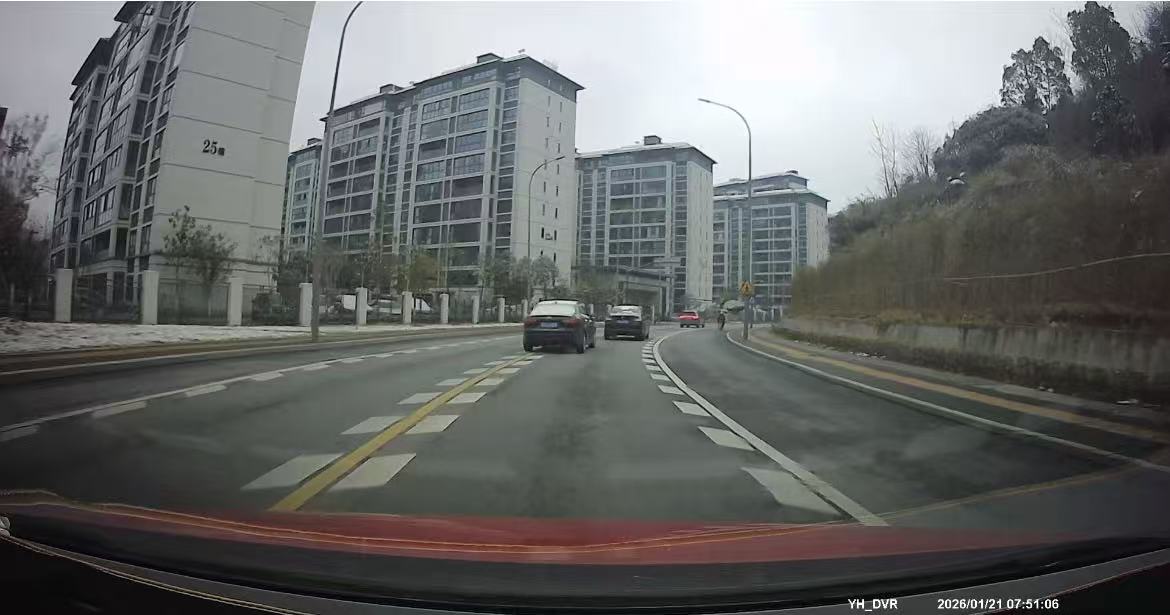 长期压实线变道2