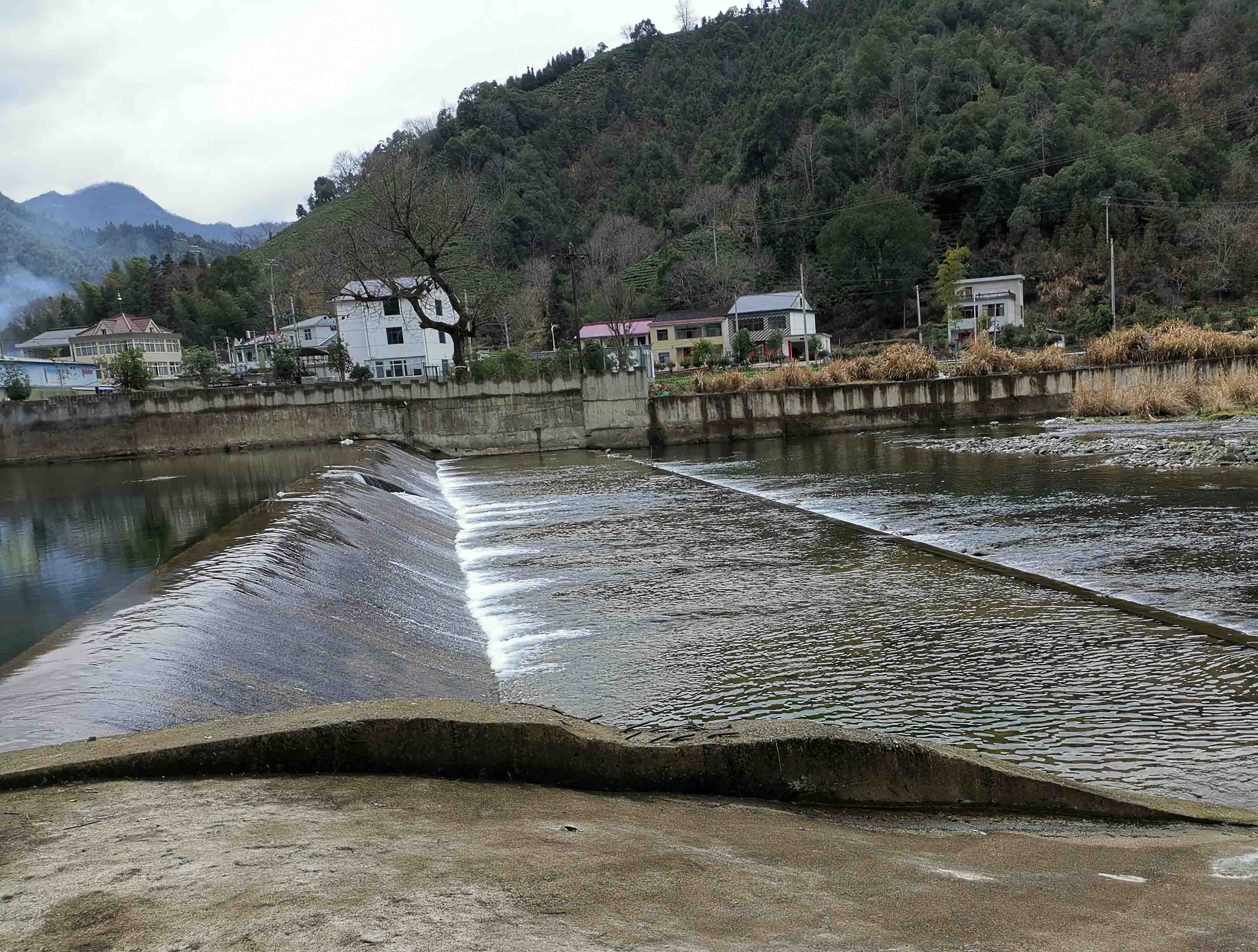下塘村