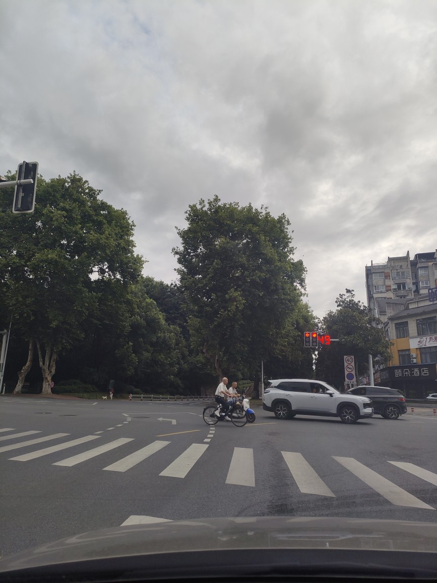 20260729064915front2_0_418225_FguWO6GMloH5BqD0mZWk21bPkJ2j.jpg