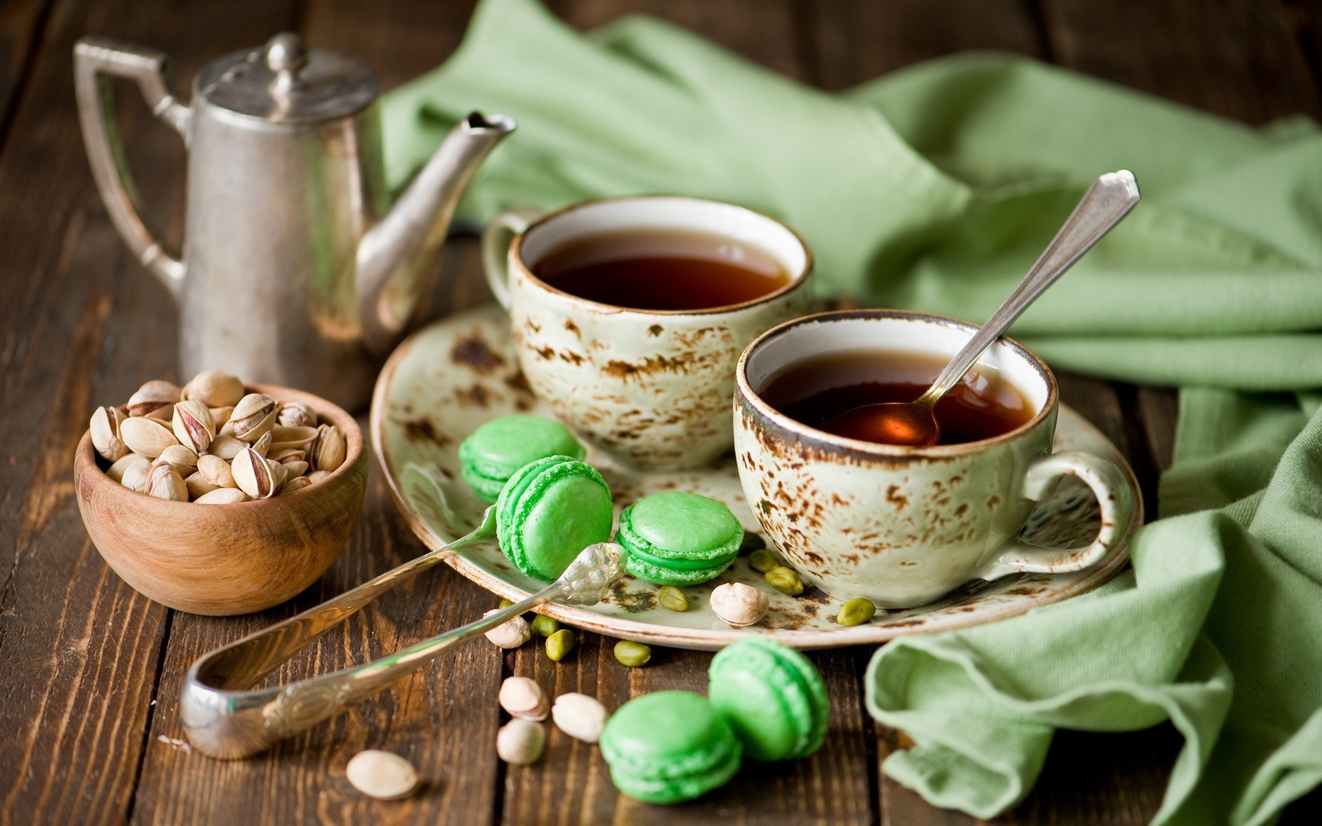 你请老师喝茶,润思替你买单.