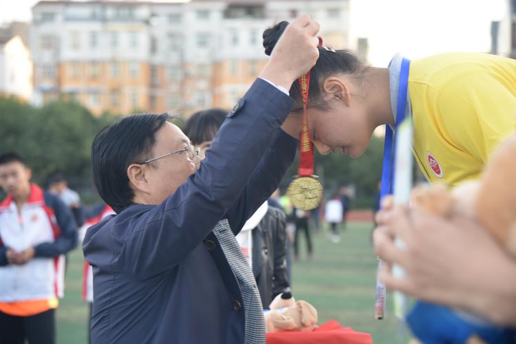 "百信杯"贵池区第16届中学生田径运动会第一日