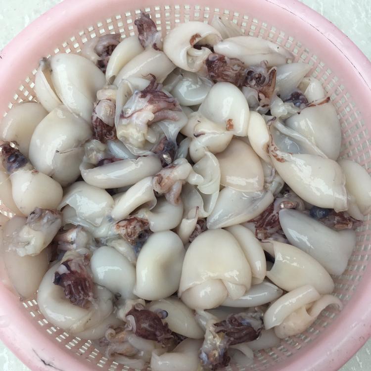 有谁跟我一样喜欢吃爆炒的目鱼仔么?味道超赞!