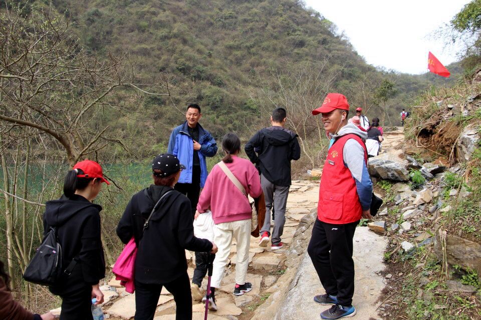 相约梨花海徒步古徽道