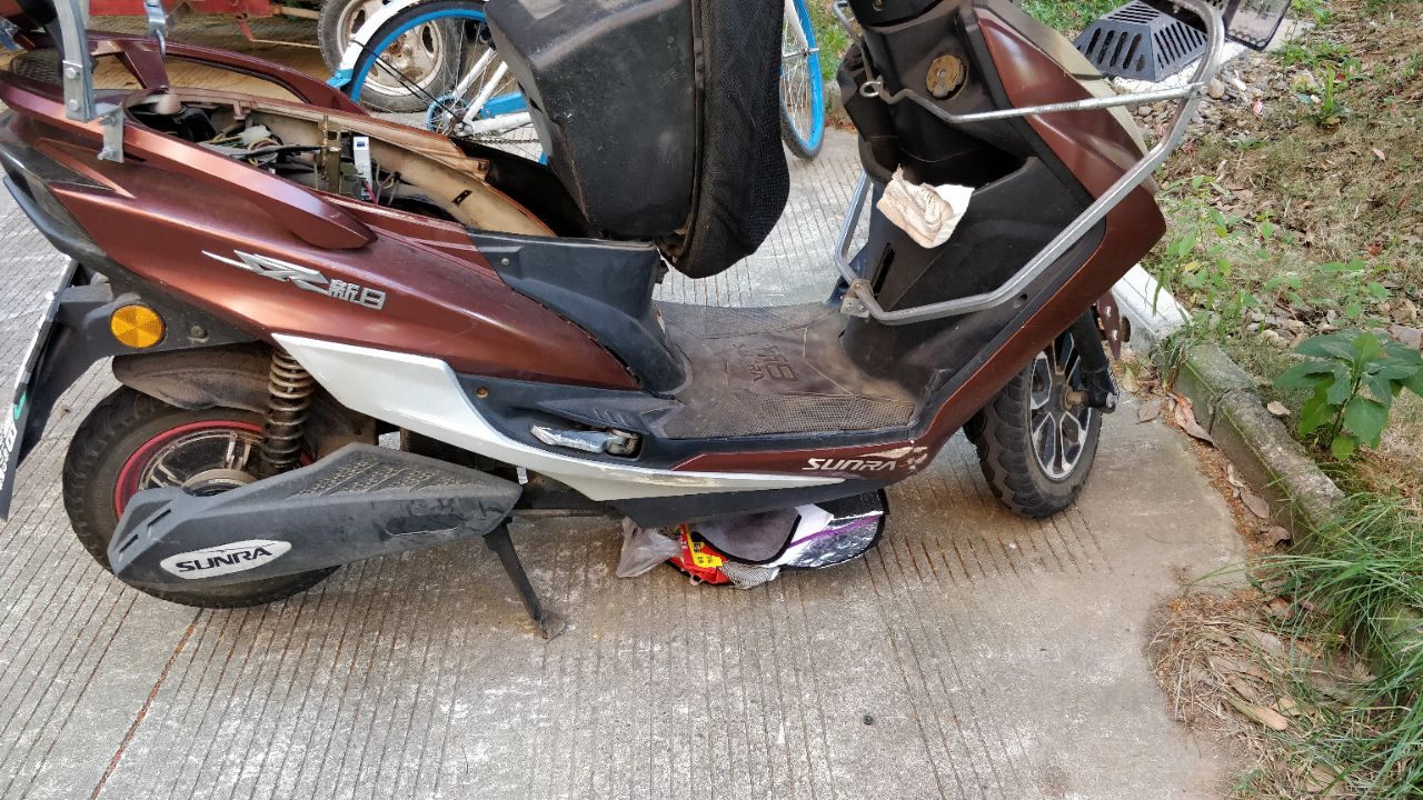 百合蓝江苑小区多辆电瓶车电瓶被偷已报警有线索的麻烦各位反馈