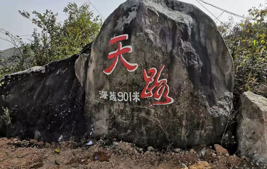 在石台藏有这么一条最美自驾线ta被称为石台天路