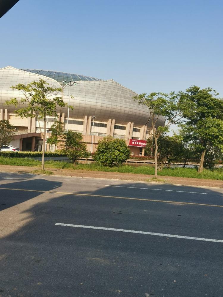 池州体育馆大规模发展吗!