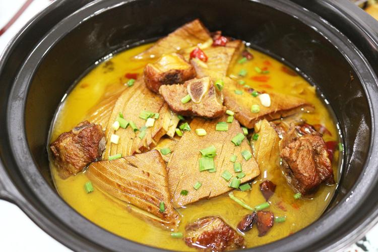 池州这家开了十年的徽菜馆,道道招牌菜都能让人流口水.